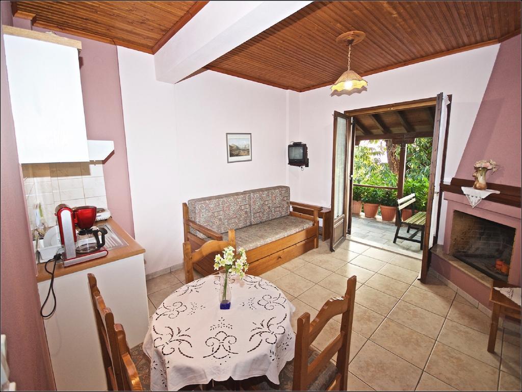 Villa Aglaini Agios Dimitrios  Bagian luar foto